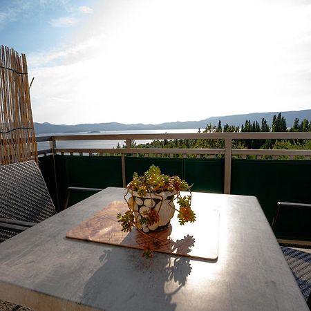 Apartmani Kremena Small Beach 200M Клек Екстериор снимка