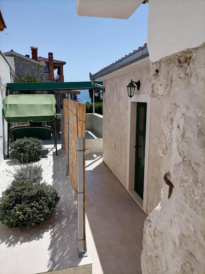 Apartmani Kremena Small Beach 200M Клек Екстериор снимка