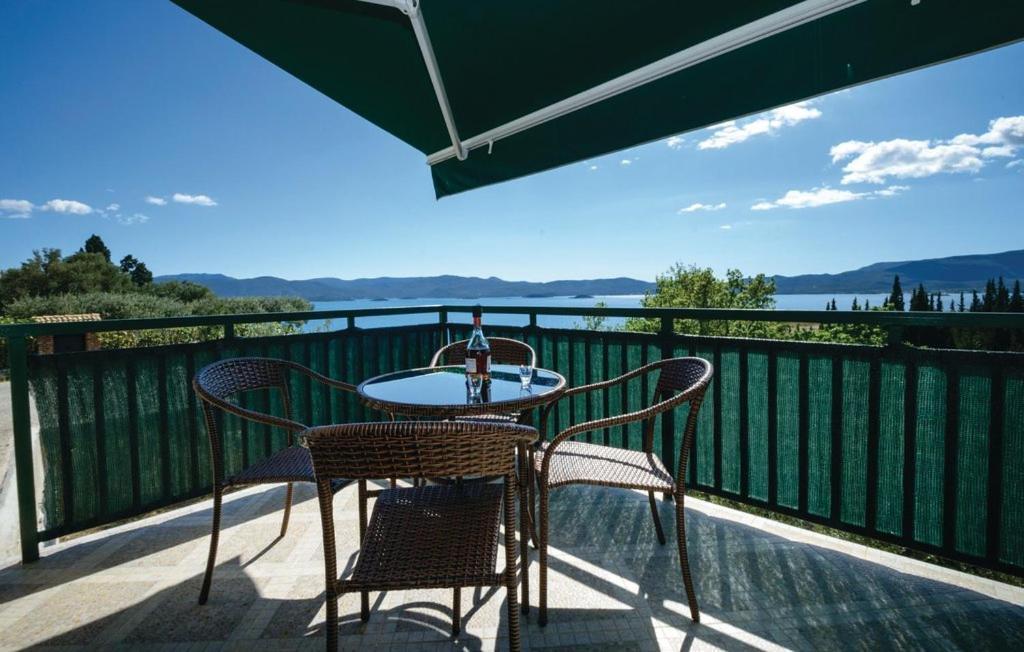 Apartmani Kremena Small Beach 200M Клек Екстериор снимка