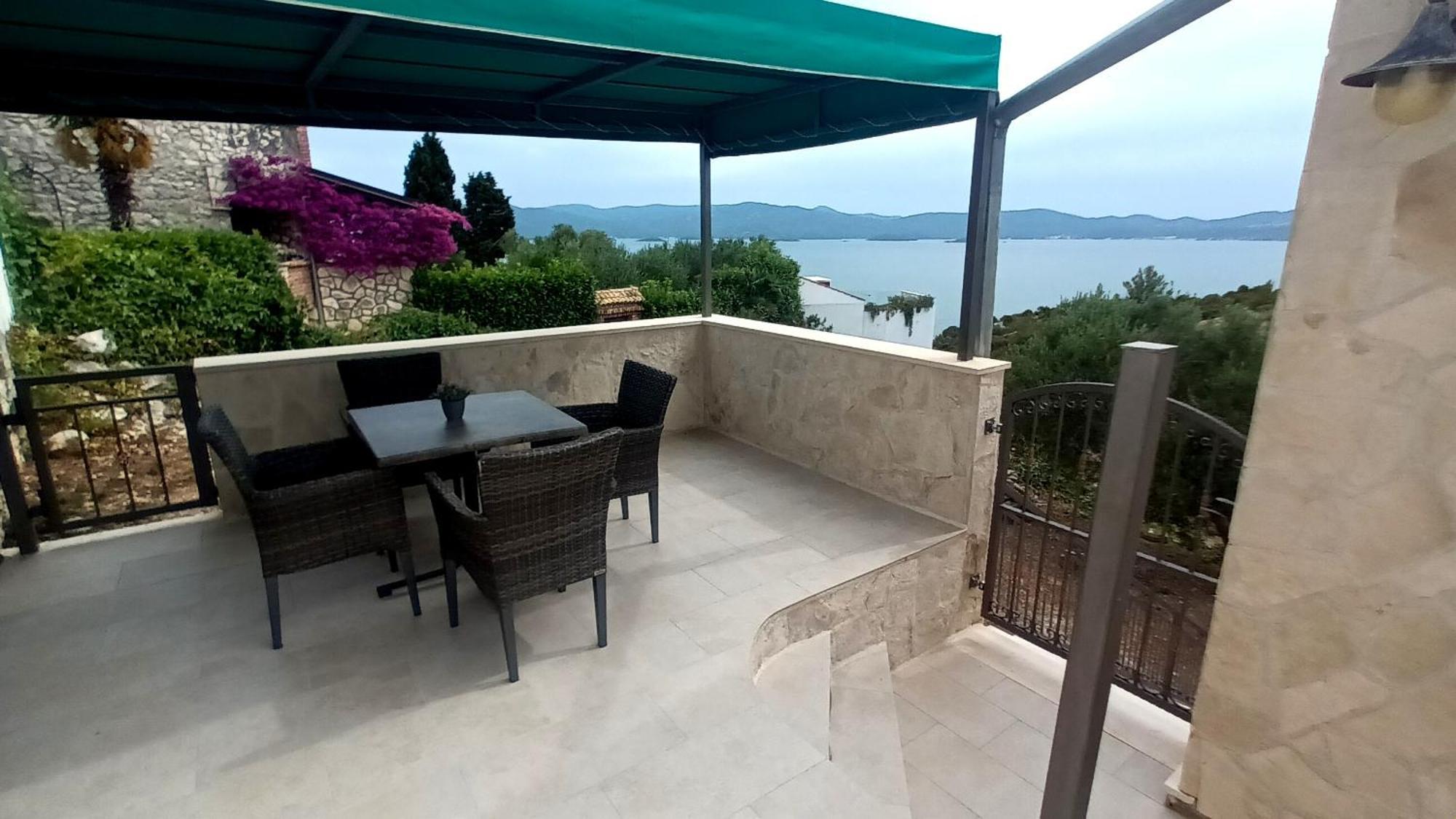 Apartmani Kremena Small Beach 200M Клек Екстериор снимка