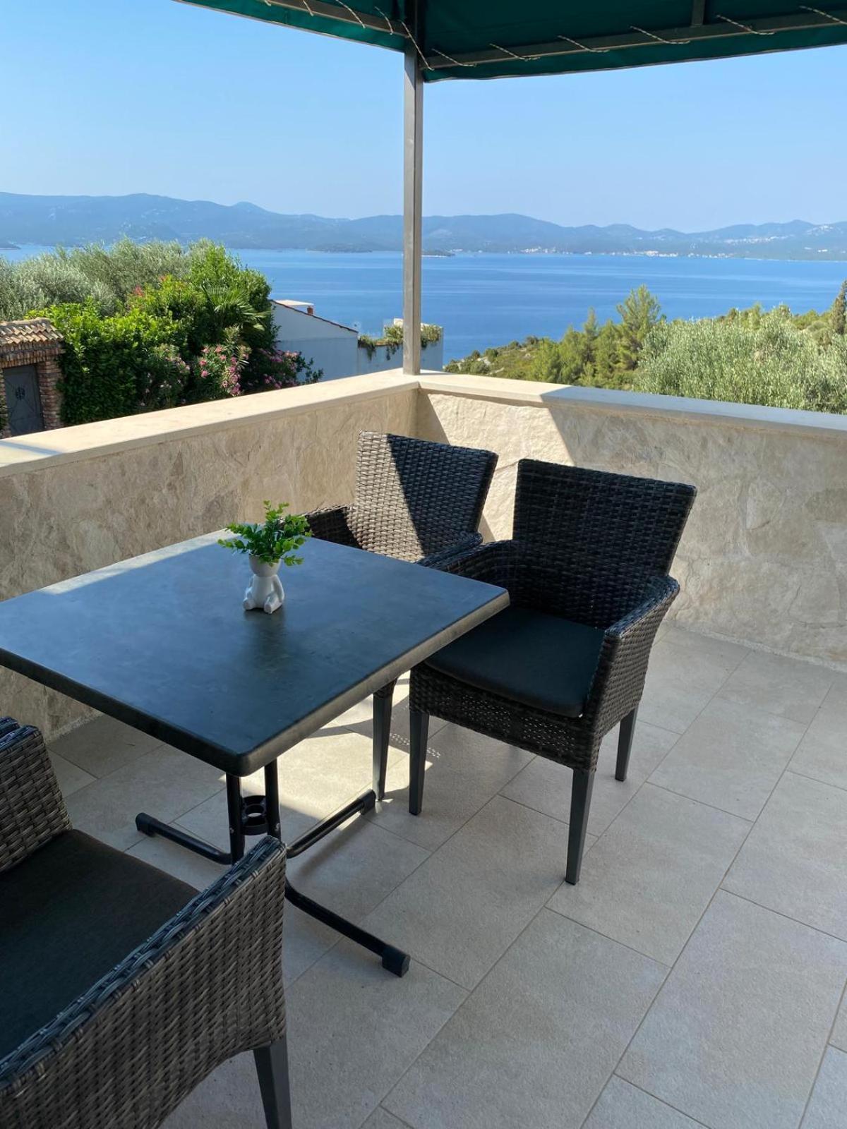 Apartmani Kremena Small Beach 200M Клек Екстериор снимка