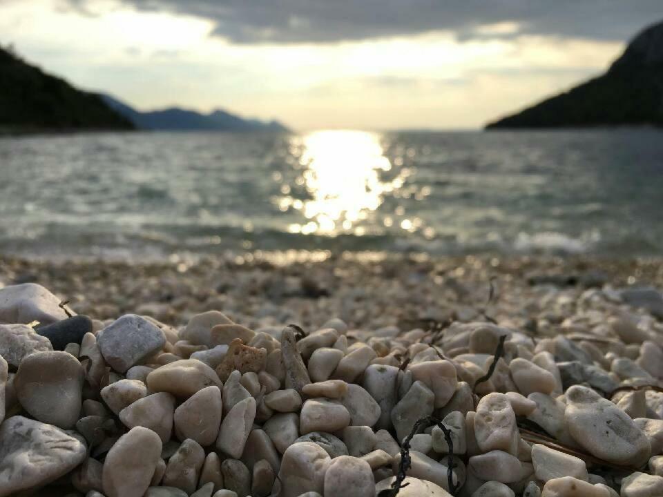 Apartmani Kremena Small Beach 200M Клек Екстериор снимка