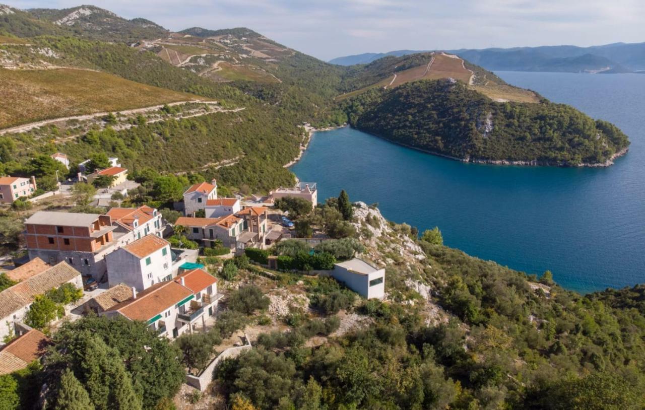 Apartmani Kremena Small Beach 200M Клек Екстериор снимка