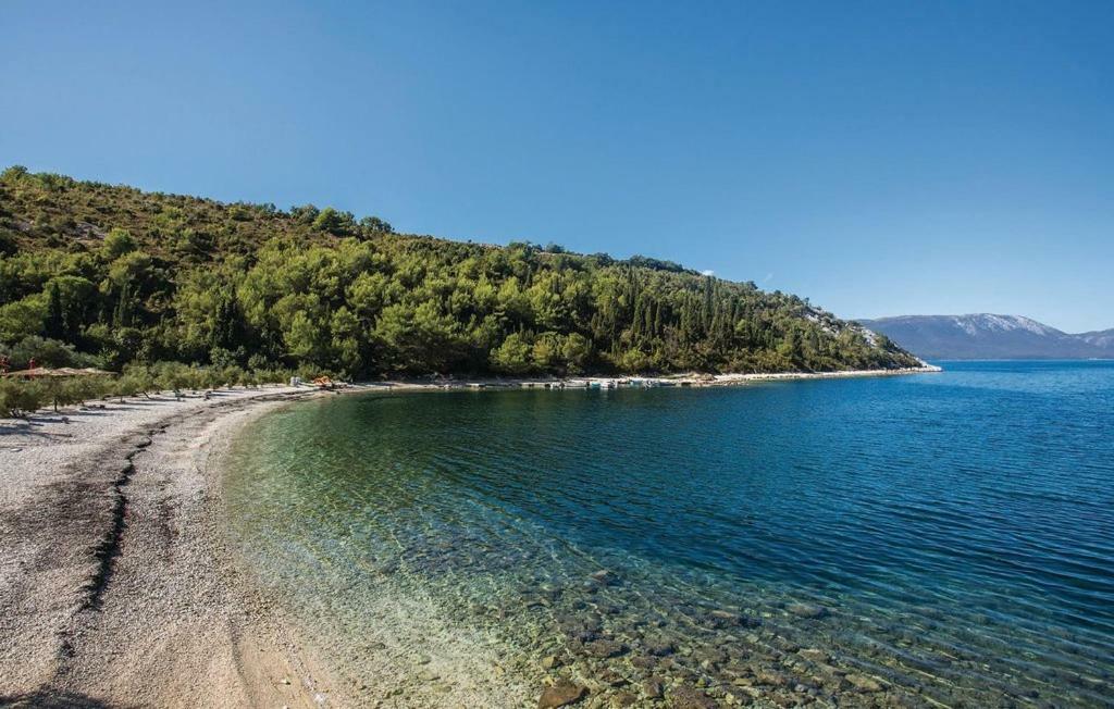 Apartmani Kremena Small Beach 200M Клек Екстериор снимка